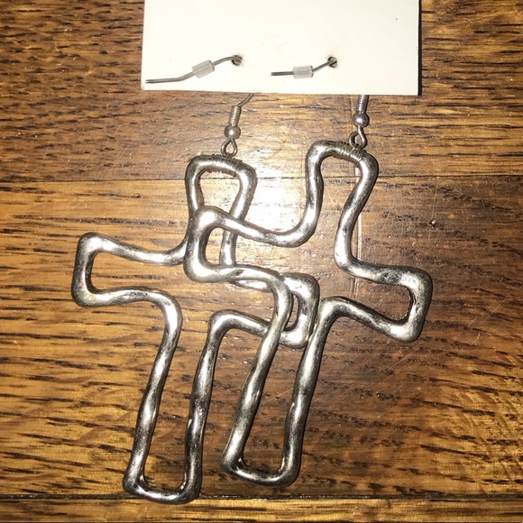 BRAND NEW cross dangle earrings - Picture 3 of 3